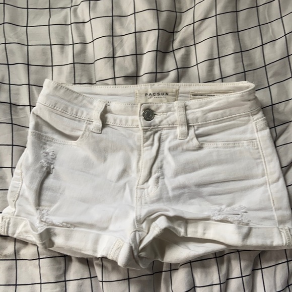 white pacsun shorts - Picture 1 of 3
